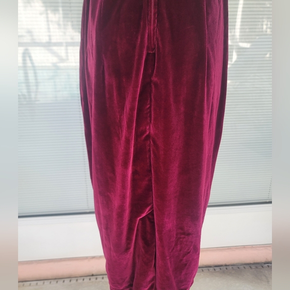 Pinup Couture Laura Byrnes Red Velvet Gilda Pencil Dress - Picture 9 of 15